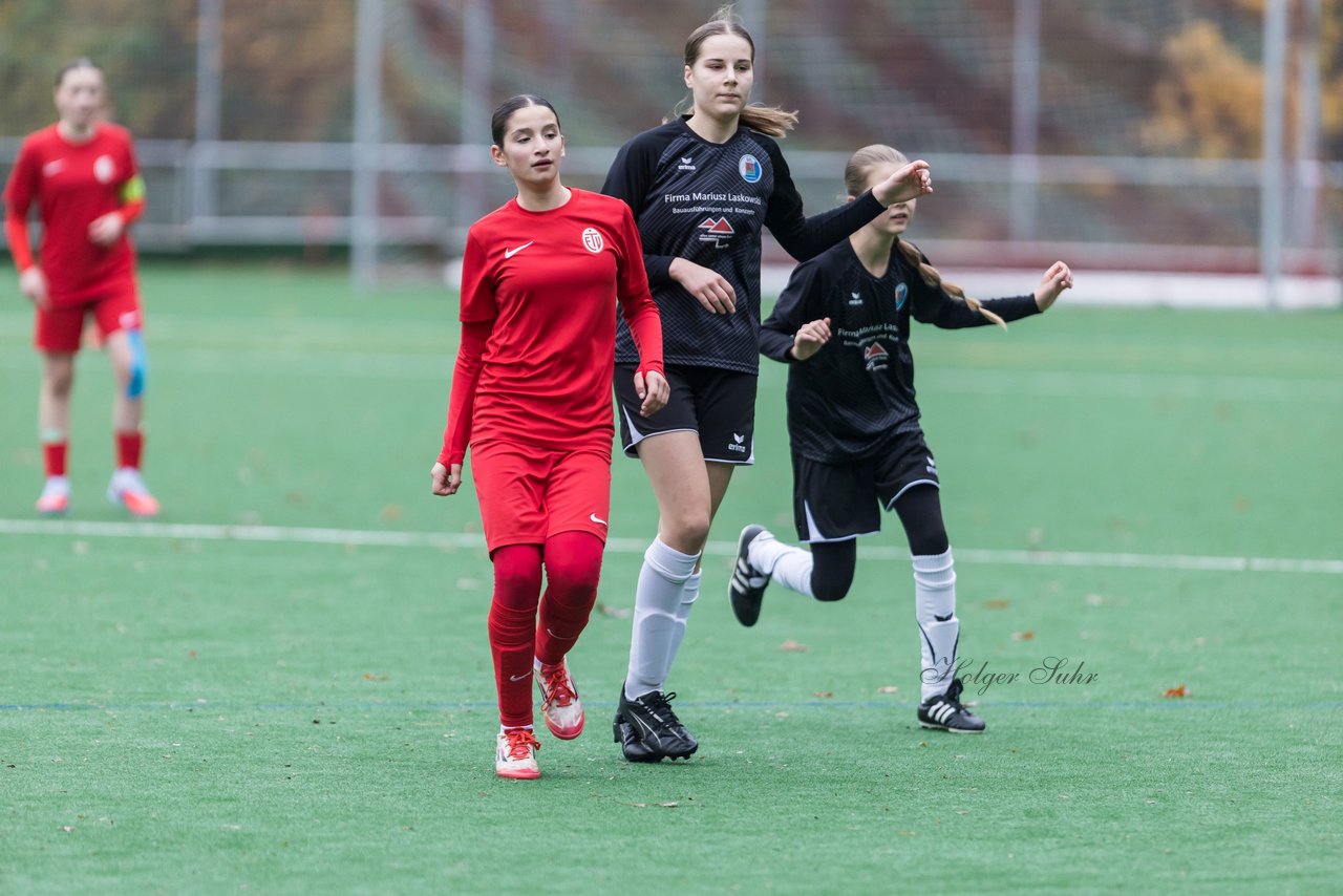 Bild 391 - wCJ VfL Pinneberg - Eimsbuettler TV : Ergebnis: 0:3